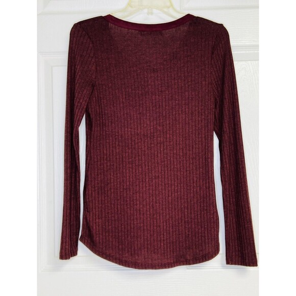 Laila Jayde Women Blue Long Sleeve Henley Small Maroon 3 button - Picture 2 of 5